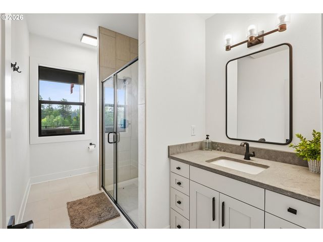 32108 Sw WILLAMETTE Way, Wilsonville, OR 97070
