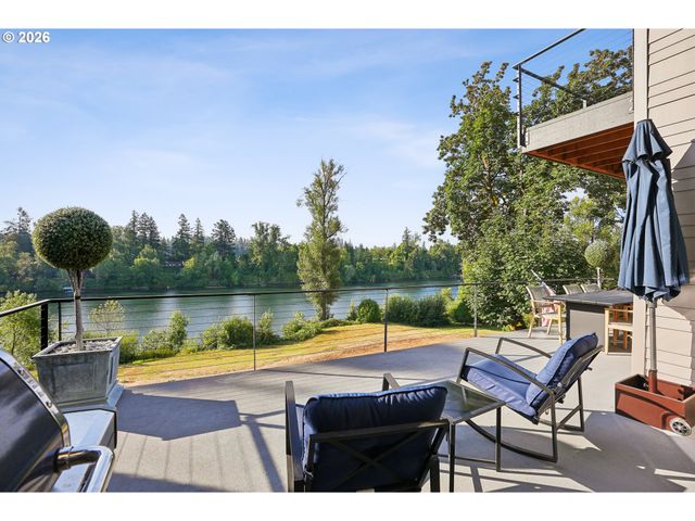 32108 Sw WILLAMETTE Way, Wilsonville, OR 97070