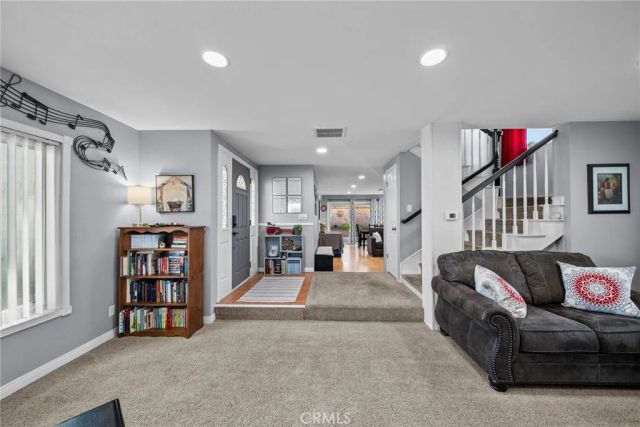 16503 Fairglade, Canyon Country, CA 91387