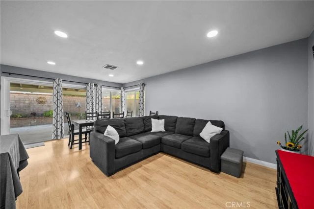 16503 Fairglade, Canyon Country, CA 91387