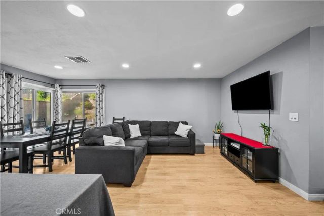 16503 Fairglade, Canyon Country, CA 91387