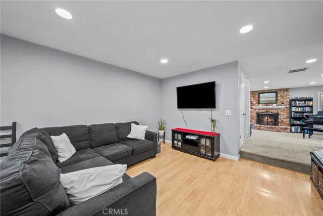 16503 Fairglade, Canyon Country, CA 91387