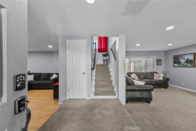 16503 Fairglade, Canyon Country, CA 91387