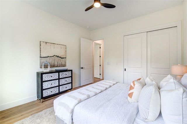 6121 Pacific Forest Drive, Houston, TX 77091