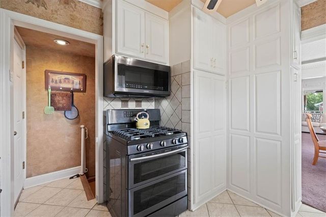 12910 Grandview Road, Grandview, MO 64030