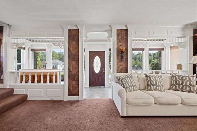 12910 Grandview Road, Grandview, MO 64030