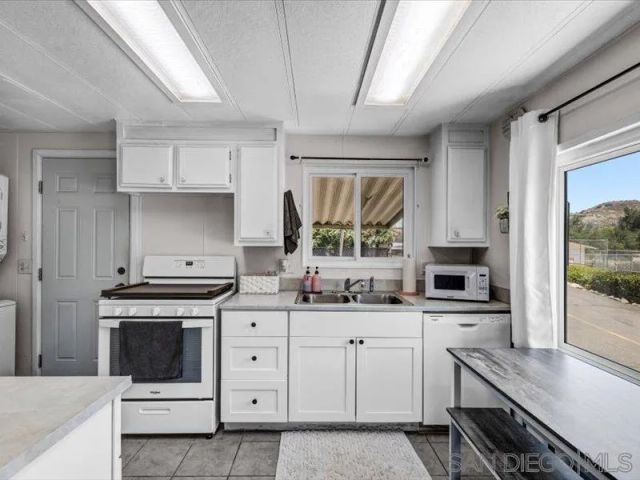 14291 Rios Canyon Rd 13, El Cajon, CA 92021