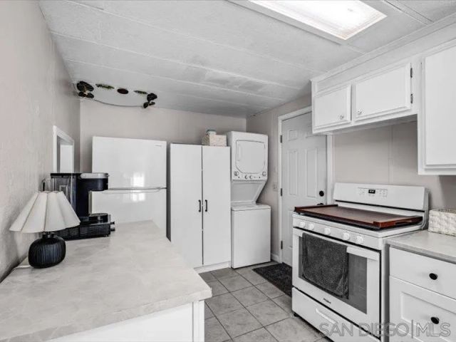 14291 Rios Canyon Rd 13, El Cajon, CA 92021