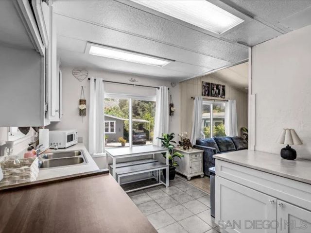 14291 Rios Canyon Rd 13, El Cajon, CA 92021