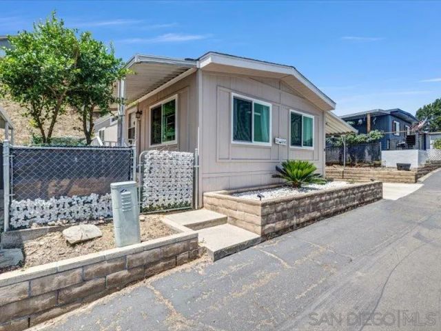14291 Rios Canyon Rd 13, El Cajon, CA 92021
