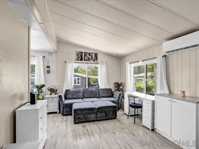 14291 Rios Canyon Rd 13, El Cajon, CA 92021