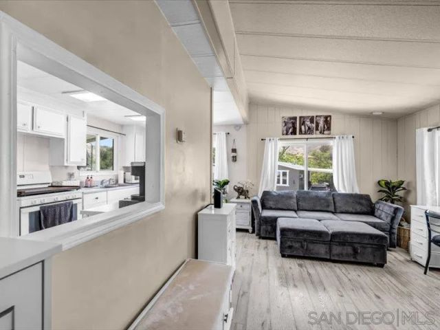 14291 Rios Canyon Rd 13, El Cajon, CA 92021