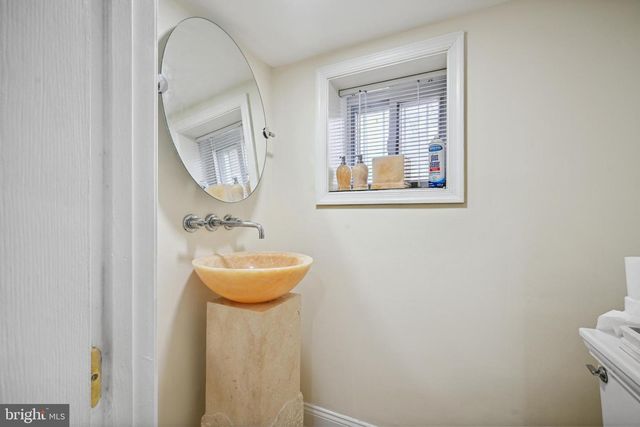 4221 16TH ST NW, Washington, DC 20011