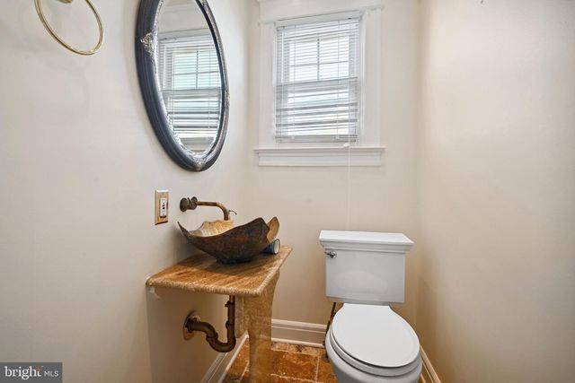 4221 16TH ST NW, Washington, DC 20011