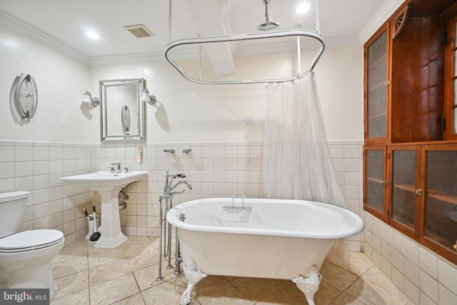 4221 16TH ST NW, Washington, DC 20011