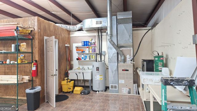 128 Parkwood Circle, Carrollton, GA 30117