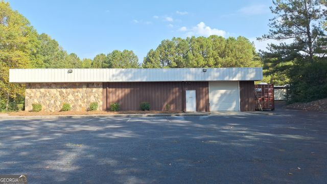 128 Parkwood Circle, Carrollton, GA 30117