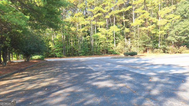 128 Parkwood Circle, Carrollton, GA 30117