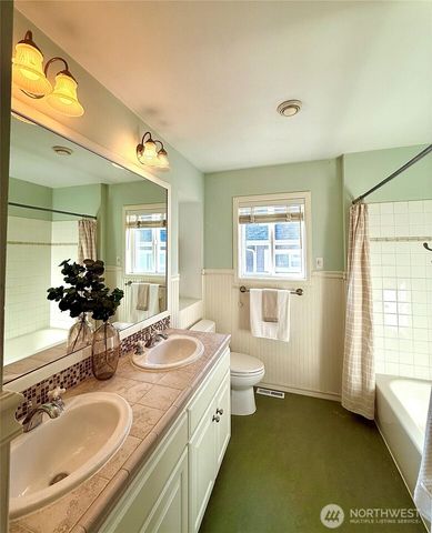 2698 230th Avenue SE, Sammamish, WA 98075