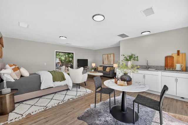 619 Wilderness Drive, Sanger, CA 93657