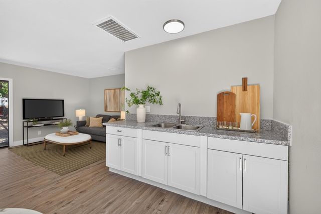 619 Wilderness Drive, Sanger, CA 93657