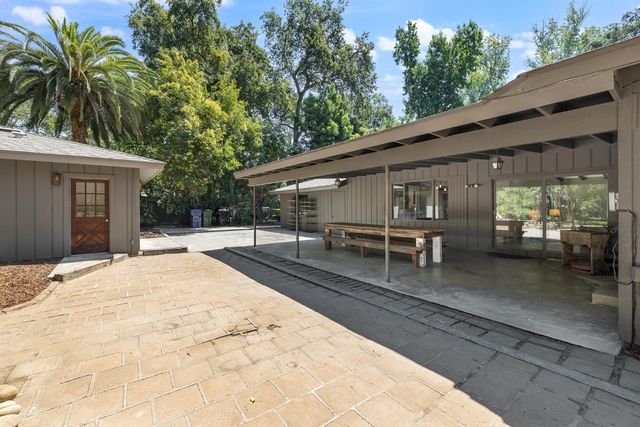 619 Wilderness Drive, Sanger, CA 93657