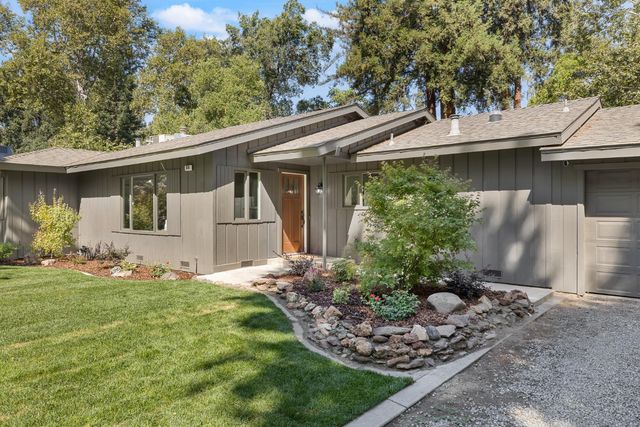 619 Wilderness Drive, Sanger, CA 93657