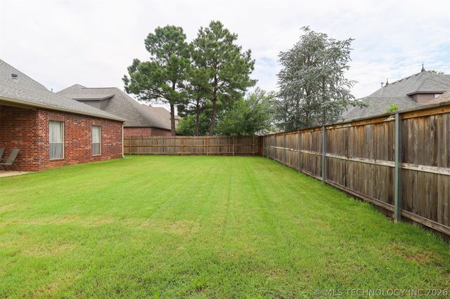 11985 S 91st East Avenue, Bixby, OK 74008