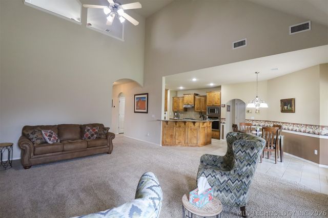 11985 S 91st East Avenue, Bixby, OK 74008