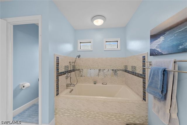 5832 Casablanca CT, Fort Myers, FL 33919