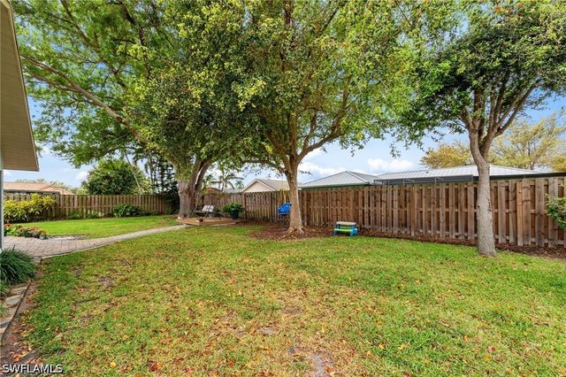 5832 Casablanca CT, Fort Myers, FL 33919