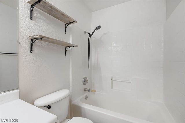 7564 Durham Hall Avenue 201, Las Vegas, NV 89130