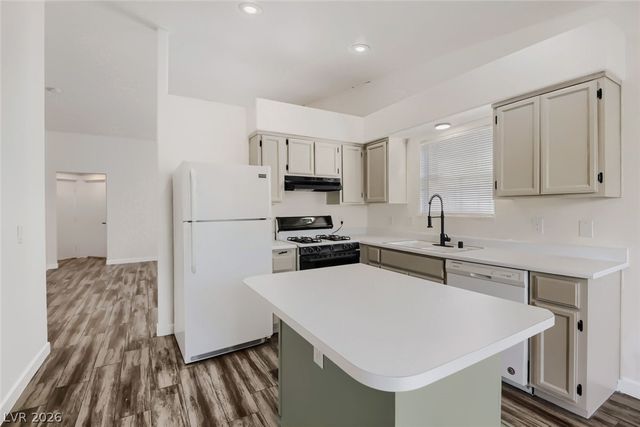 7564 Durham Hall Avenue 201, Las Vegas, NV 89130