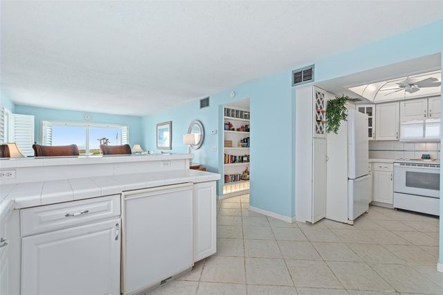 3510 S OCEAN SHORE BOULEVARD 112, Flagler Beach, FL 32136