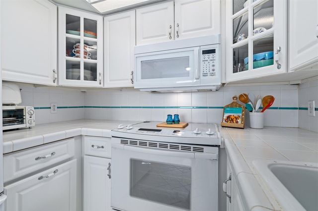 3510 S OCEAN SHORE BOULEVARD 112, Flagler Beach, FL 32136