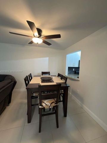9451 Evergreen Pl 102, Davie, FL 33324