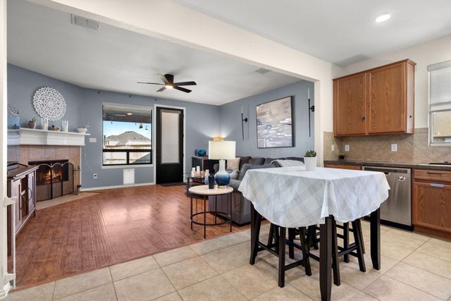 2715 Tori Oak Trail, Corinth, TX 76210