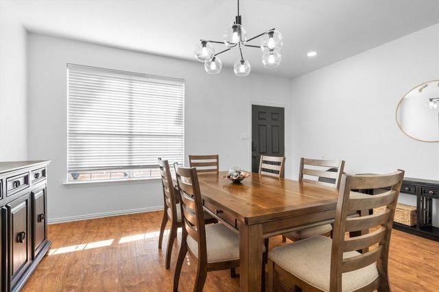 2715 Tori Oak Trail, Corinth, TX 76210