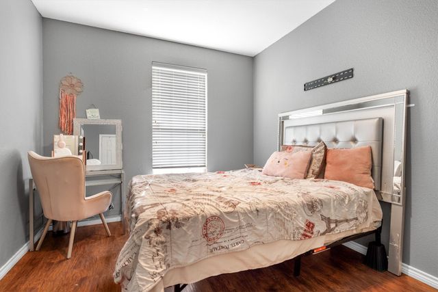 2715 Tori Oak Trail, Corinth, TX 76210