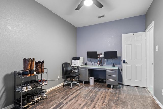 2715 Tori Oak Trail, Corinth, TX 76210