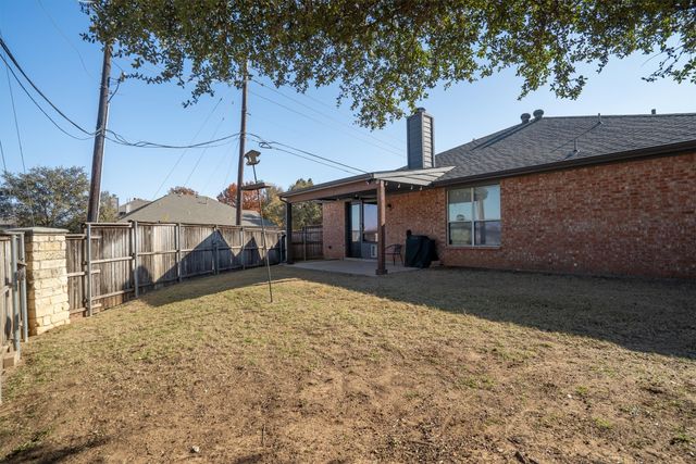 2715 Tori Oak Trail, Corinth, TX 76210