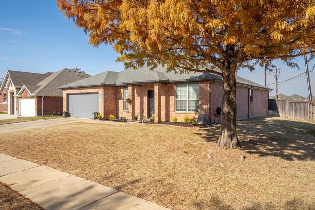 2715 Tori Oak Trail, Corinth, TX 76210