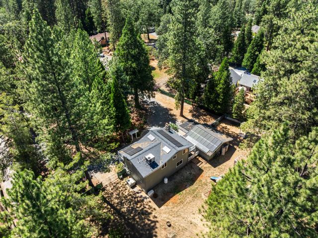 5915 Happy Pines Dr, Foresthill, CA 95631