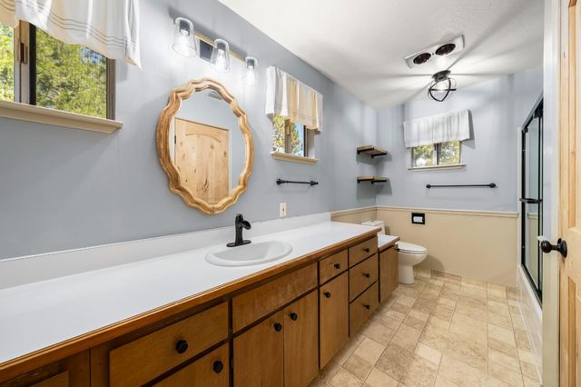 5915 Happy Pines Dr, Foresthill, CA 95631