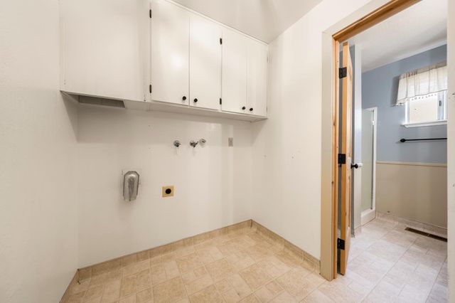 5915 Happy Pines Dr, Foresthill, CA 95631