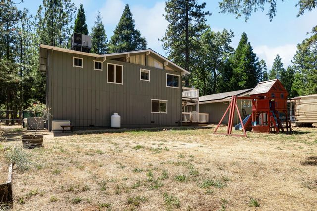 5915 Happy Pines Dr, Foresthill, CA 95631