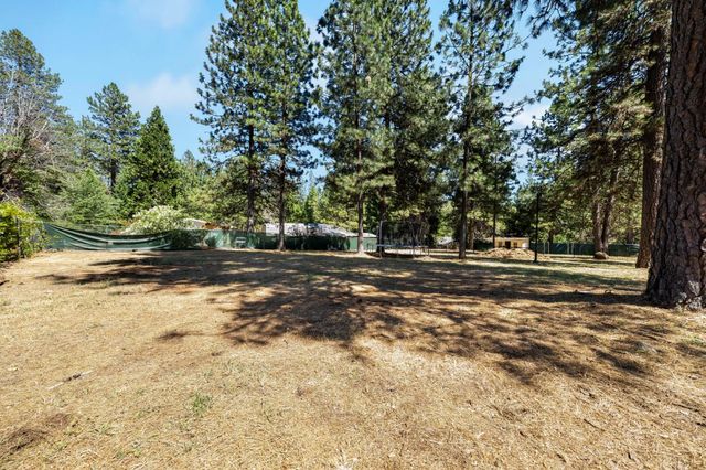 5915 Happy Pines Dr, Foresthill, CA 95631