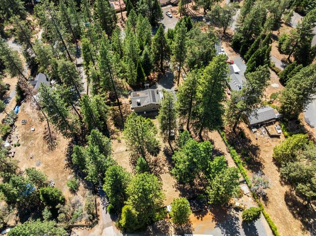 5915 Happy Pines Dr, Foresthill, CA 95631