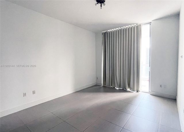 1060 Brickell Ave 4207, Miami, FL 33131