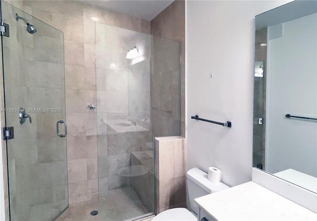 1060 Brickell Ave 4207, Miami, FL 33131